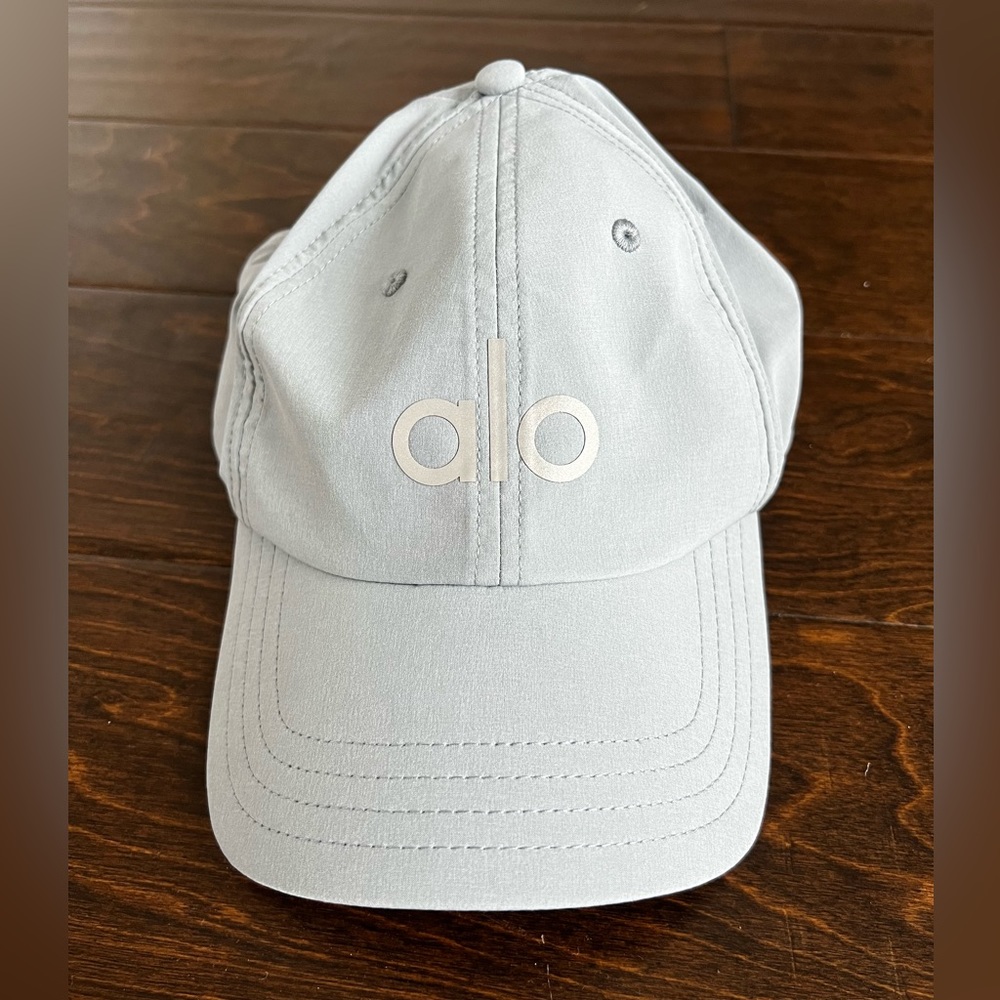 Alo Yoga Performance Off Duty cap